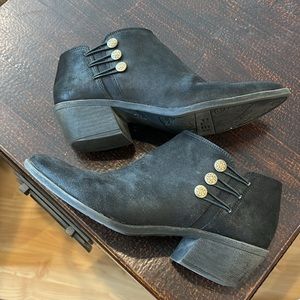 Lifestride Flex ankle bootie boots